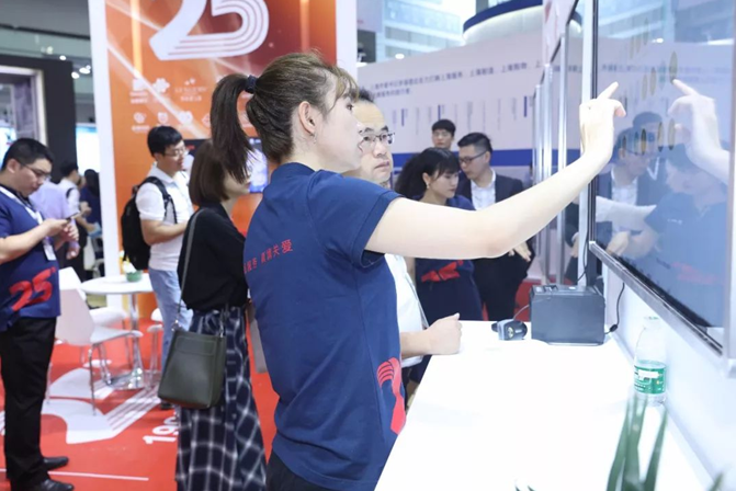 QQ截图20181022150423.png QQ截图20181022150423.png